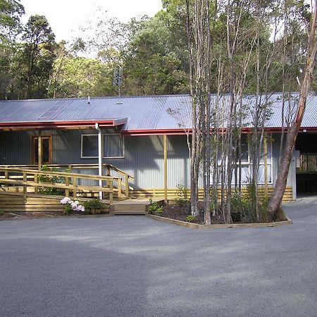 The Crays Accommodation Strahan Buitenkant foto