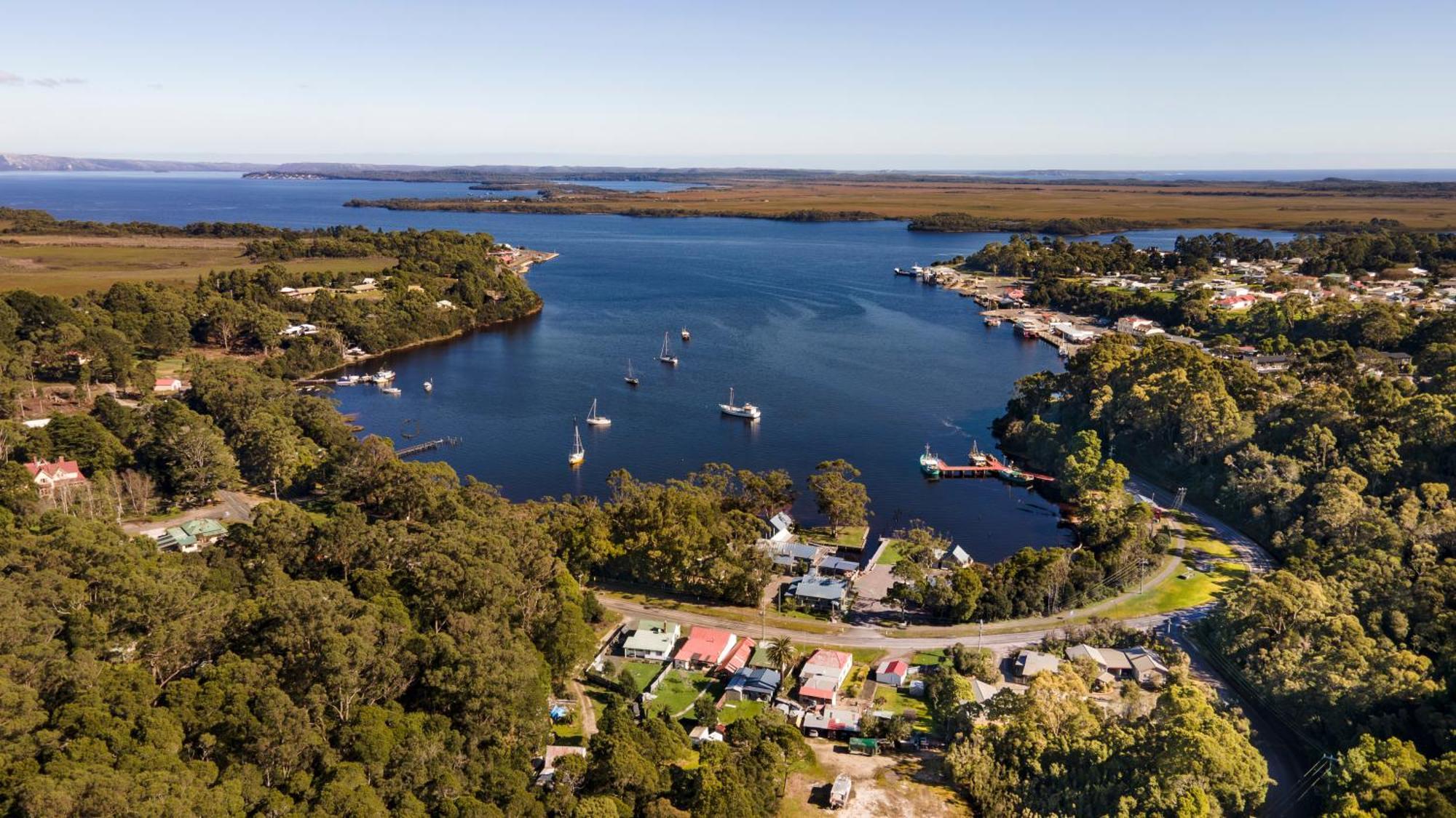 The Crays Accommodation Strahan Buitenkant foto
