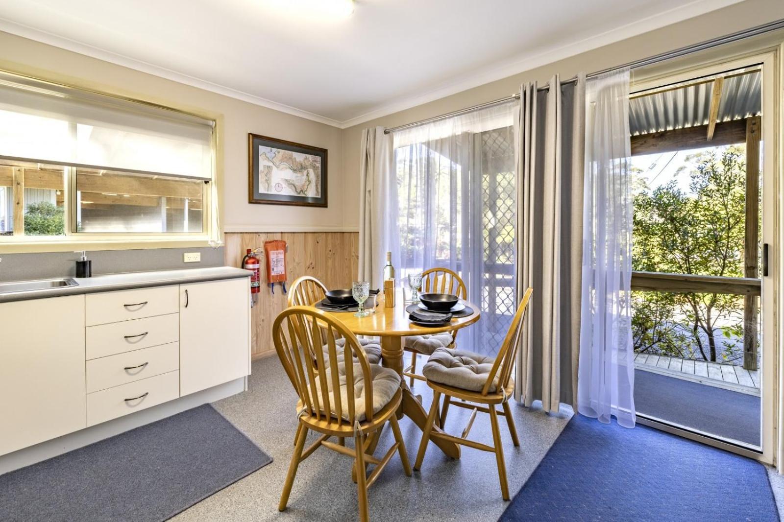 The Crays Accommodation Strahan Buitenkant foto