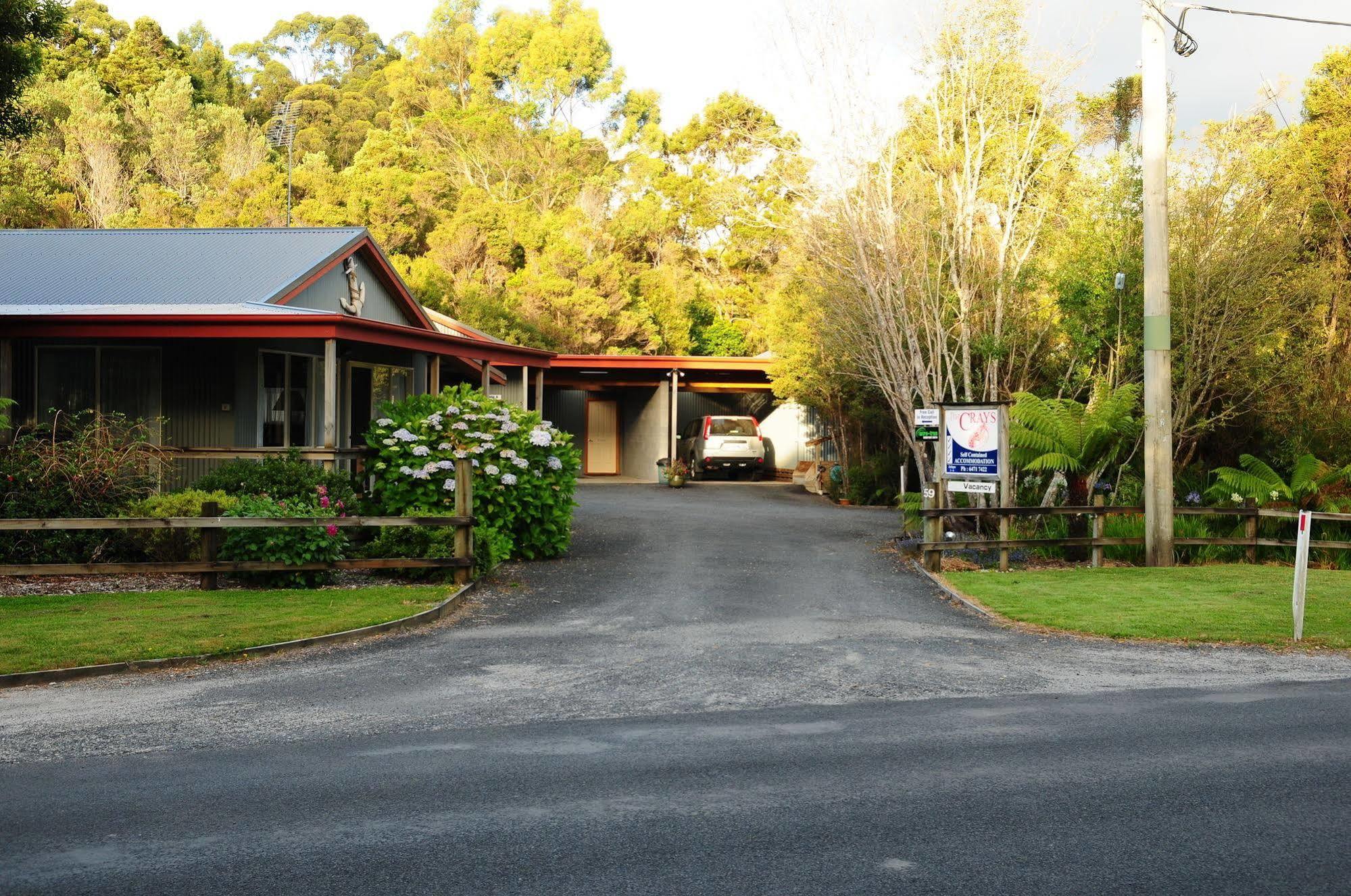 The Crays Accommodation Strahan Buitenkant foto